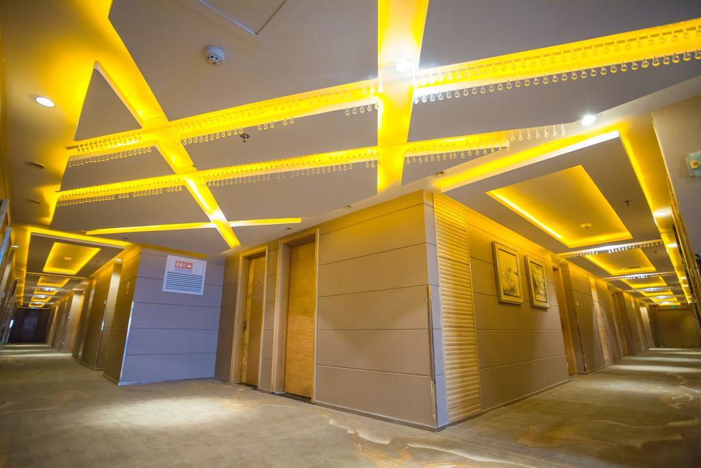 The Center Hotel Uy Hải Ngoại thất bức ảnh